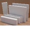 Mullite insulating bricks